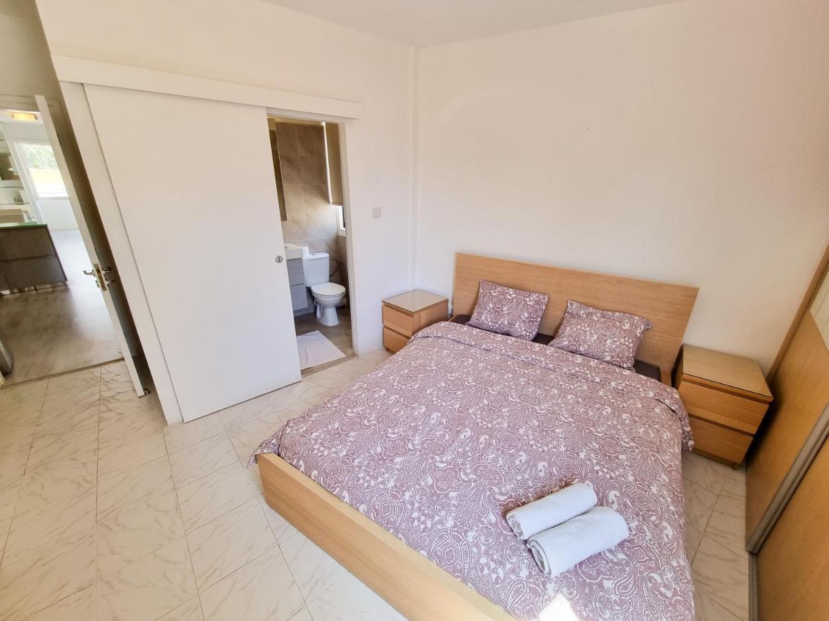 Cheer Up City Apartment, Near To The Finikoudes Beach Λάρνακα Εξωτερικό φωτογραφία