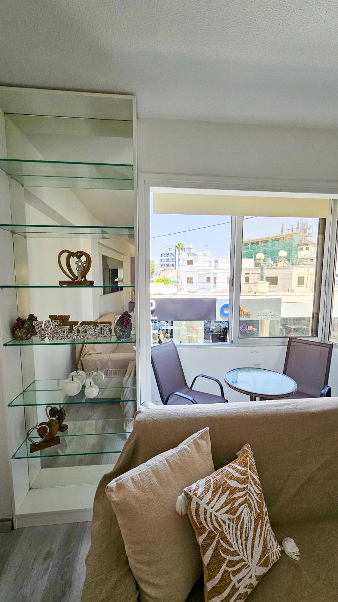 Cheer Up City Apartment, Near To The Finikoudes Beach Λάρνακα Εξωτερικό φωτογραφία